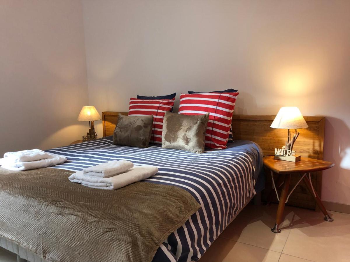 Le Clos Du Square - Climatise Rochefort  Exterior foto