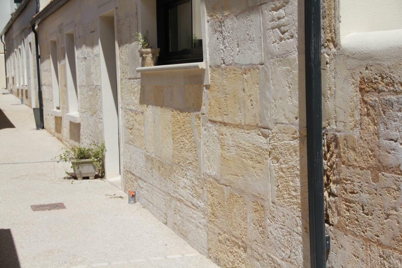 Le Clos Du Square - Climatise Rochefort  Exterior foto