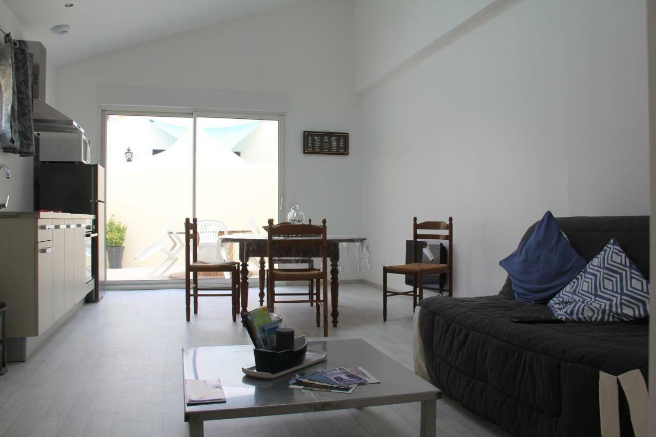 Le Clos Du Square - Climatise Rochefort  Exterior foto