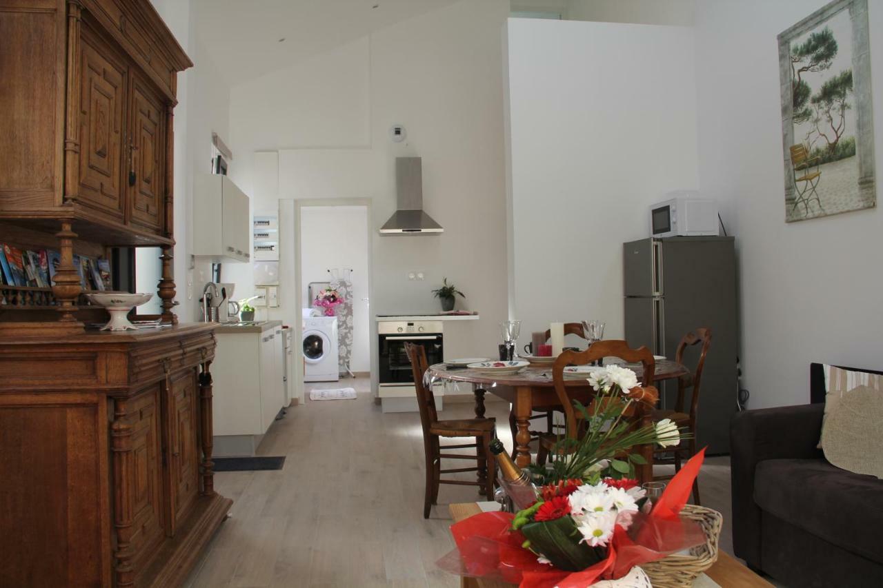 Le Clos Du Square - Climatise Rochefort  Exterior foto