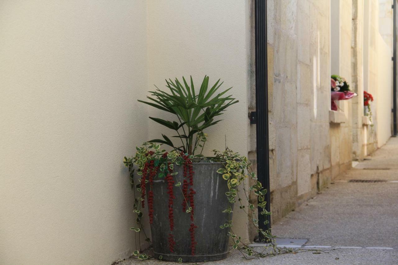 Le Clos Du Square - Climatise Rochefort  Exterior foto