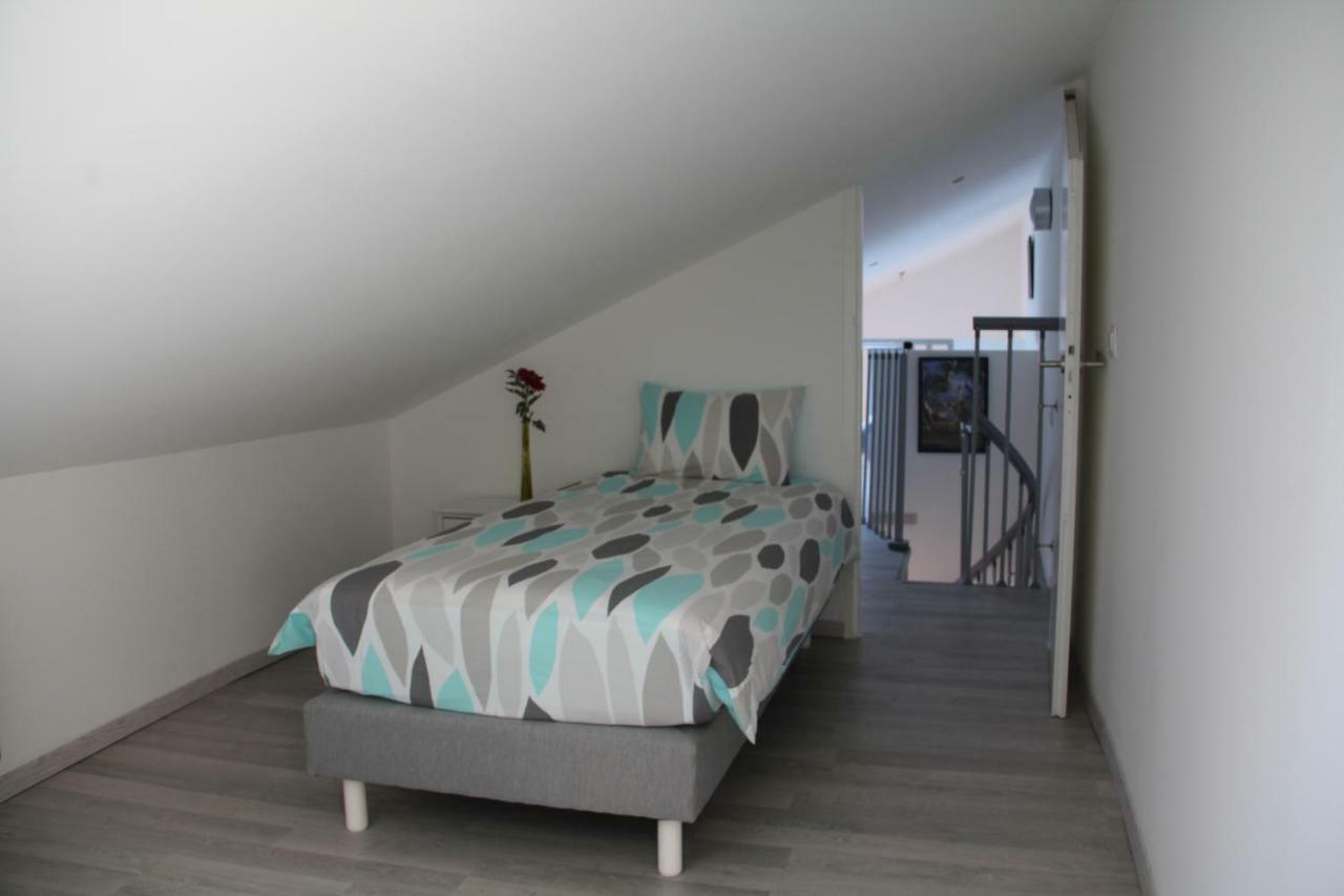Le Clos Du Square - Climatise Rochefort  Exterior foto