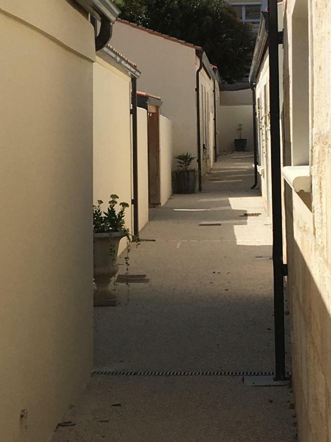 Le Clos Du Square - Climatise Rochefort  Exterior foto